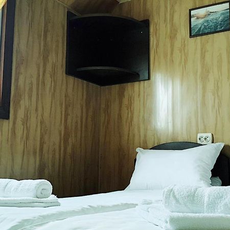 Hotel Restaurant Plutitor Delta Ways Nufaru المظهر الخارجي الصورة